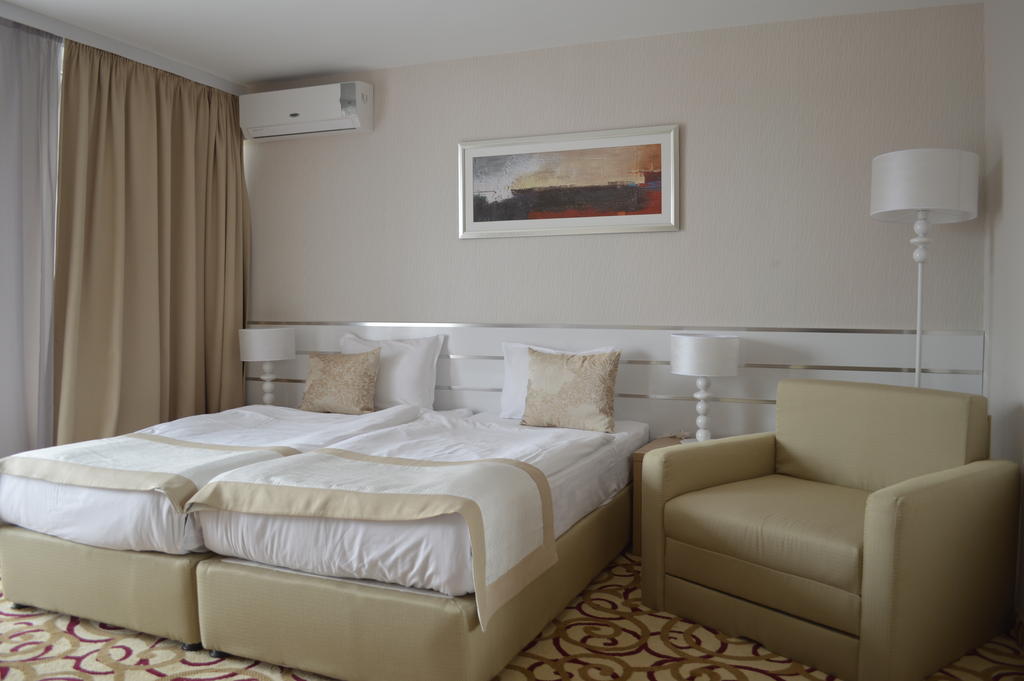 סאני ביץ' Platinum Hotel & Casino חדר תמונה
