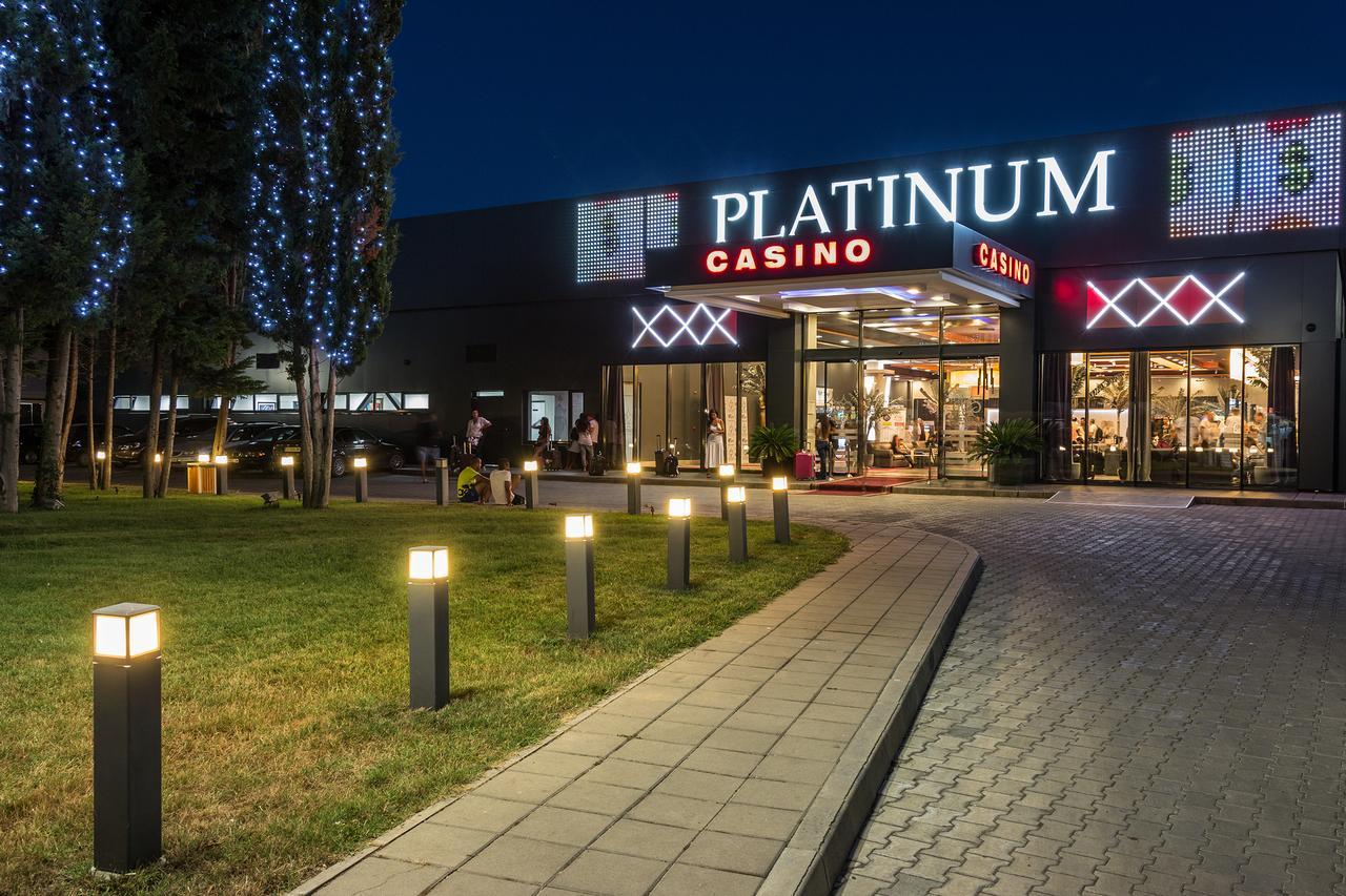 סאני ביץ' Platinum Hotel & Casino מראה חיצוני תמונה